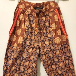 Maison Scotch La Femme Selon Marie Marie's  must have  P'etite